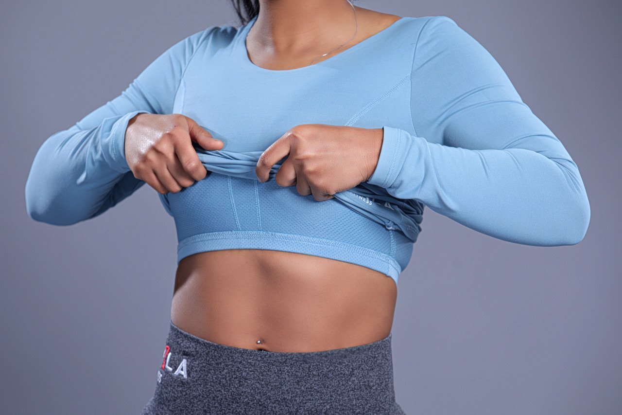 ACTIVE LONG SLEEVE YOGA T-SHIRT STRAPPY BACK - SKY BLUE - CanelaFitness